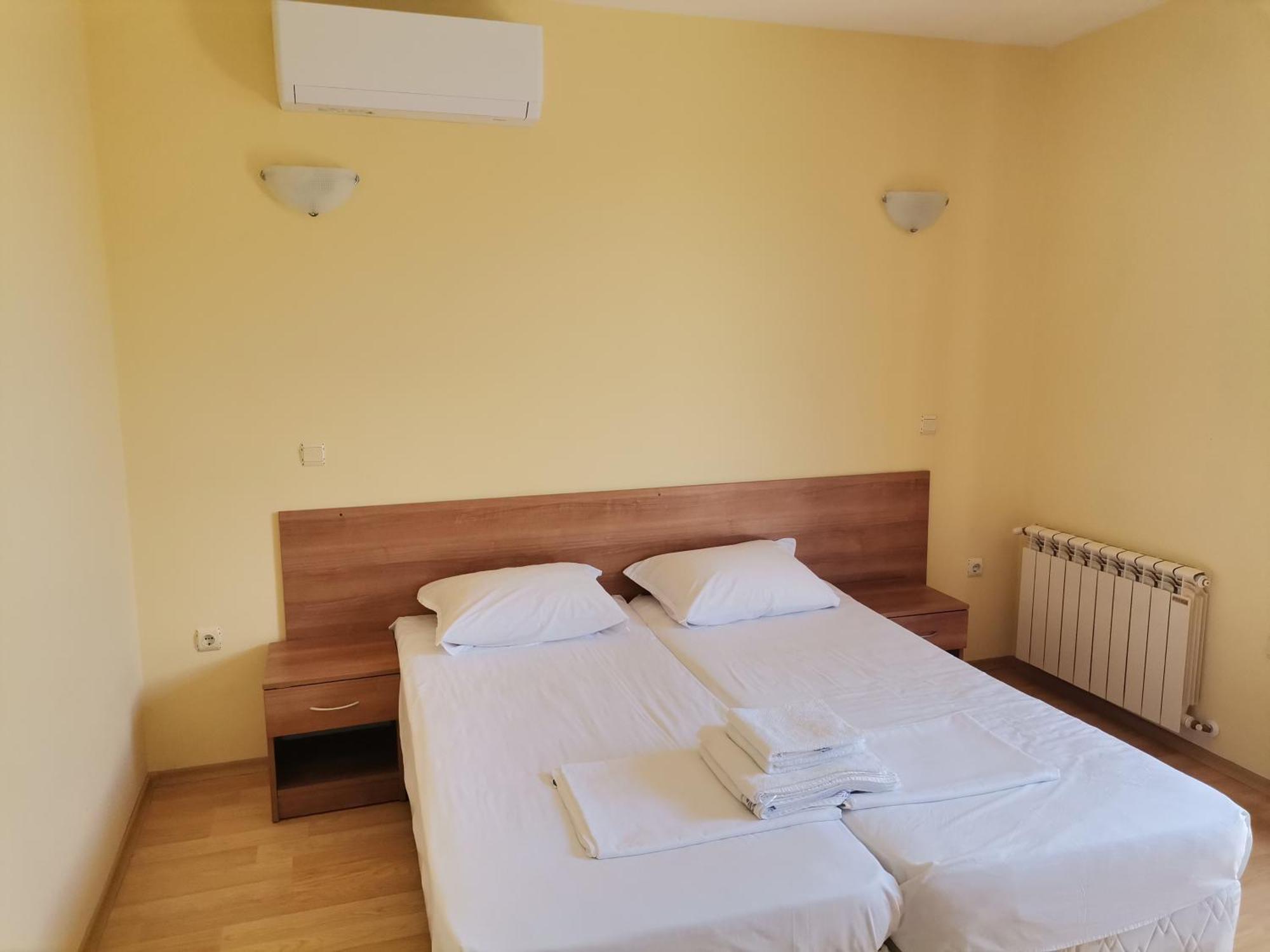 Villa B&B Varna Buitenkant foto