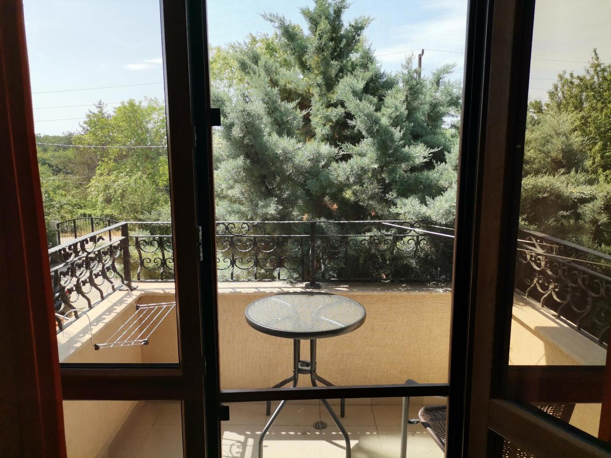Villa B&B Varna Buitenkant foto